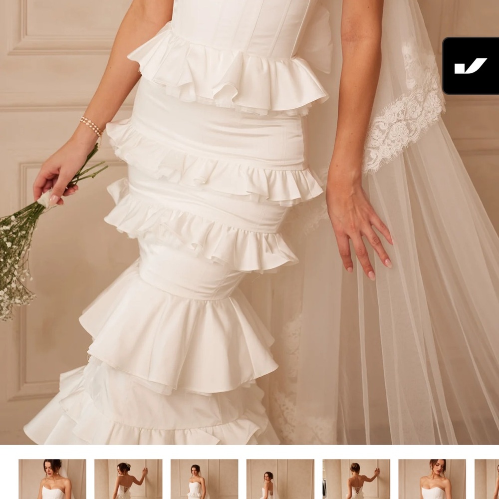 V Chapman Milano wedding/ reception/ rehearsal/ bridal shower dress corset